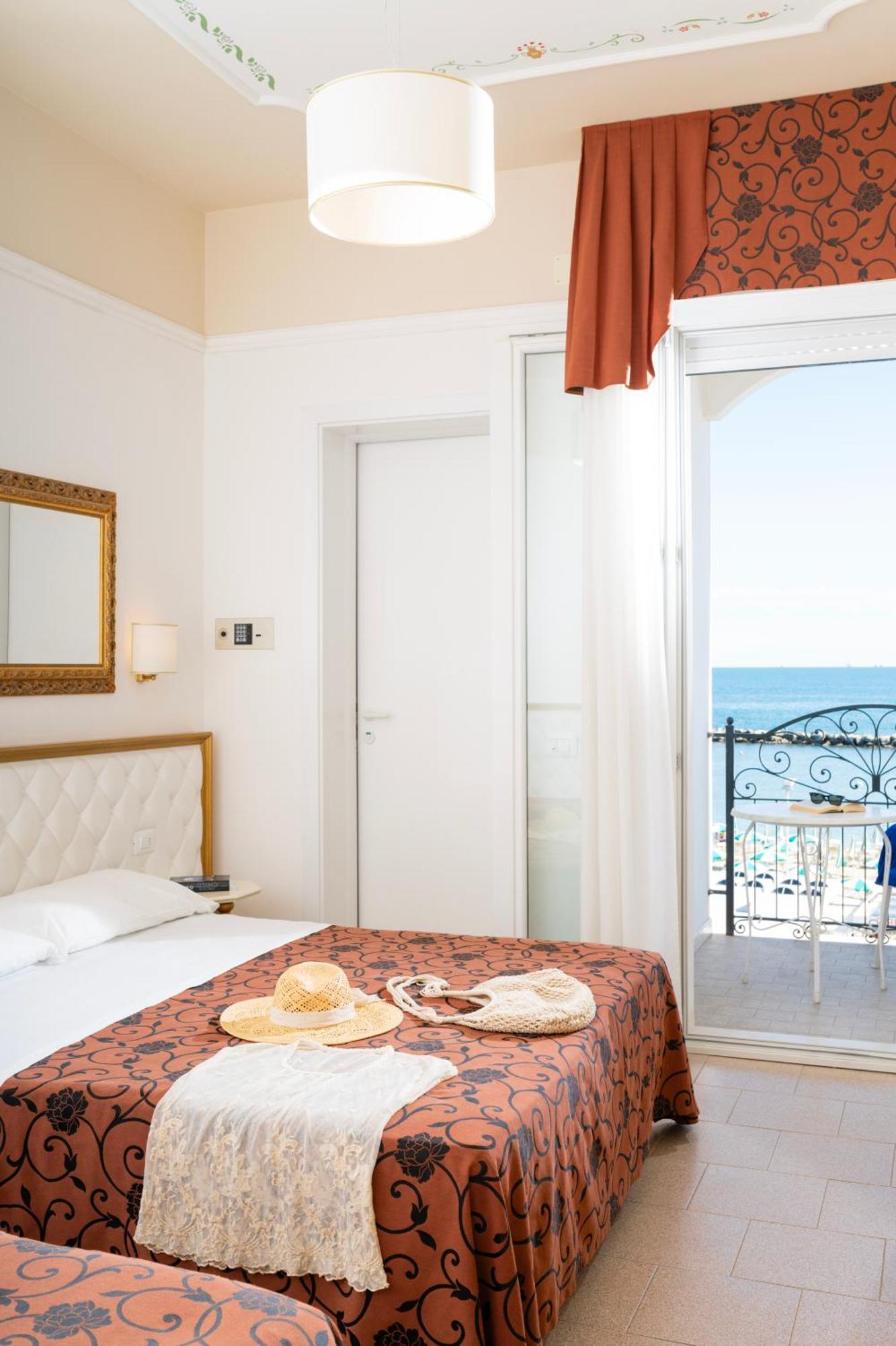 Hotel Rosa Maria Elite بيلاريا-إيجيا مارينا المظهر الخارجي الصورة