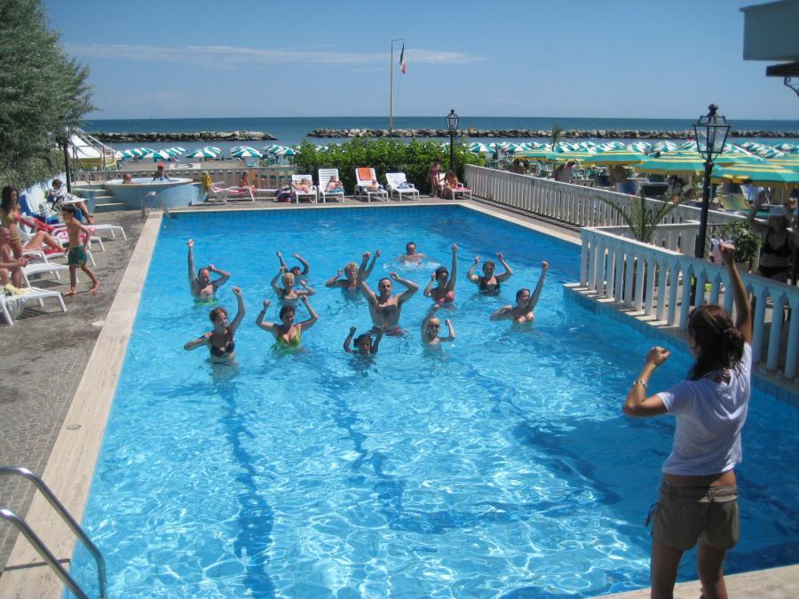 Hotel Rosa Maria Elite بيلاريا-إيجيا مارينا المظهر الخارجي الصورة